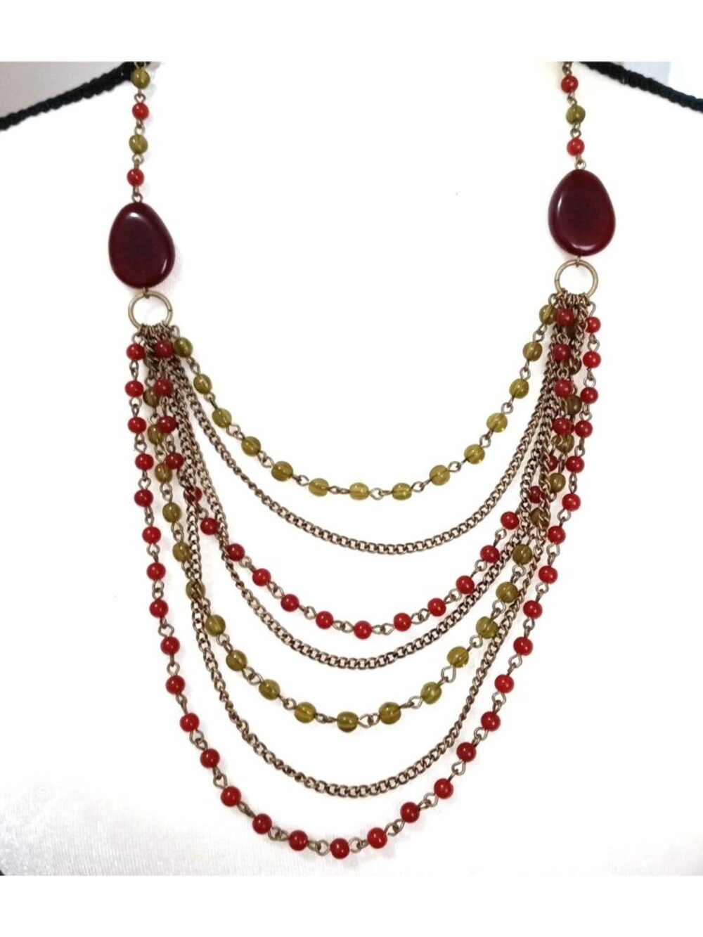 Avon Red Green Bead Necklace Glass Retro Colorful Granny Boho Chic